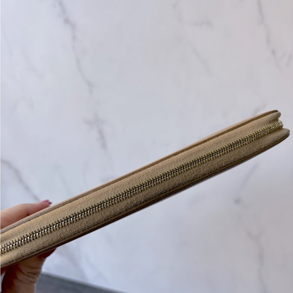 Celine Wallet - Phoebe Philo – Timeless Elegance and Luxury - Picture 10 of 10